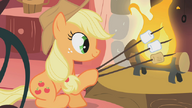 S01E08 Applejack piecze pianki