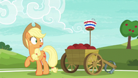 Applejack looking surprised at Pinkie S6E18