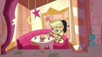 Applejack sitting by herself wearing a beret PLS1E3a.png (754 KB)
