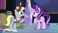 Derpy presenting the letter to Starlight Glimmer S6E25