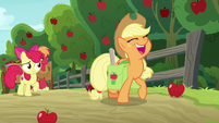 Applejack "traps in every row!" S9E10