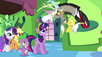 Discord "may I take your hats?" S03E10