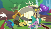 Discord and Spike fight over the telescope S8E10