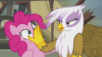 Gilda stops Pinkie from singing S5E8