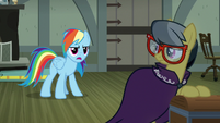 Rainbow Dash "is somepony blackmailing you" S7E18