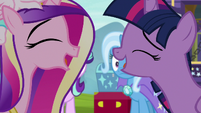 Twilight and Cadance laugh together S8E19