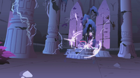 Twilight reappears next to the Elements S1E02