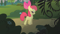 Apple Bloom trying to be brave S1E09