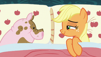 Applejack in bed with a pig S6E15