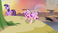 Cadance sees something S4E11