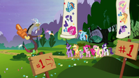 Discord congratulates Twilight and friends S4E02