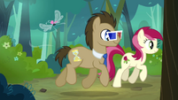 Dr. Hooves with 3D glasses walking with Rose S4E16