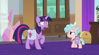 Twilight Sparkle trots in a panic S8E25