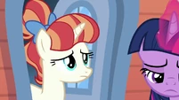 Twilight leaves Rainbow Stars disappointed S9E5.png (783 KB)