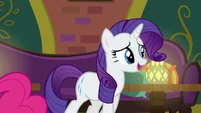 Rarity approaching Coriander Cumin S6E12