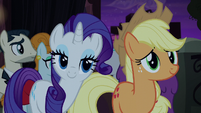 Applejack and Rarity talking with Neighbor Pony S5E16