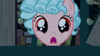 Cozy Glow's eyes widen with interest S9E17