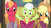 Granny Smith "that you're old enough to stay" S4E17