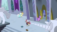 Moon Dancer leaving the Canterlot library S5E12