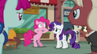 Pinkie Pie closes her mouth with her hooves S6E3