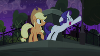 Rarity crying "stop!" S5E16