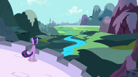 Twilight looking ahead S3E01