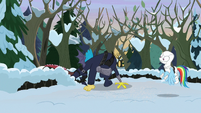 Discord skulking around the snow MLPBGE