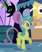 Lemon Hearts in mouse costume S02E04