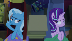 Starlight and Trixie trade hammocks S8E19