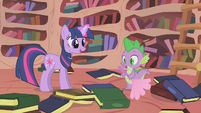 Twilight leaves the cleaning to Spike S1E10
