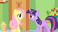 Twilight on the verge of telling Fluttershy S1E20