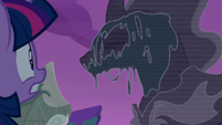 Twilight watches the Pony of Shadows appear S7E25