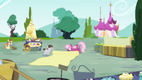 Ponies cleaning up S4E23