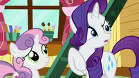 Rarity asks if Sweetie Belle has a fainting couch S7E6
