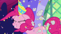 Confetti cannon explodes behind Pinkie S5E3