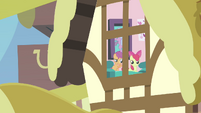 Scootaloo and Apple Bloom from outside window S3E4