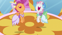 Scootaloo and Sweetie Belle jump for joy S5E7