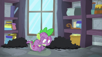 Spike unable to control his fire breath S8E11