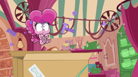Fluttershy zooms into the giant box PLS1E10a