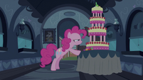 Pinkie Pie keeping a close eye on MMMM 2 S2E24