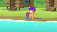 Scootaloo looking off-screen S7E21