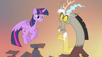 Twilight and Discord talking at the same time S4E11