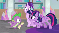 Twilight and Spike "race you there!" S9E4