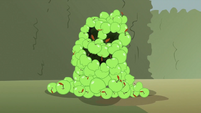 Pile of green apples talking S2E01