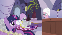 Pinkie Pie in the tub S2E23