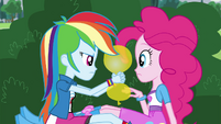 Rainbow Dash deflates yellow balloon EG3