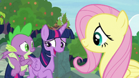 Twilight laughing nervously at Fluttershy S9E26