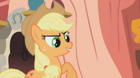 Applejack challenges Rarity S1E8