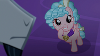 Cozy Glow smiling cutely at Neighsay S8E25