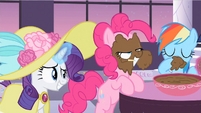 Rarity act smile S2E9